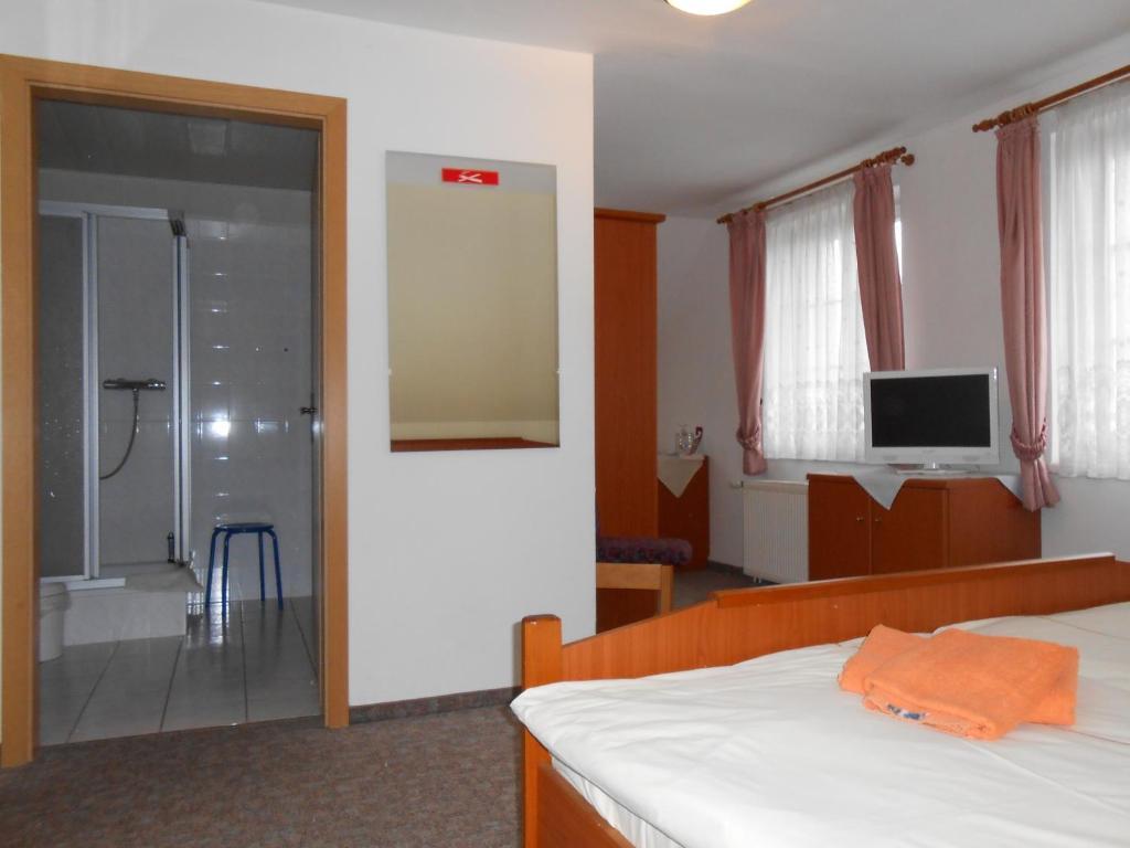 Goldener Engel /Pension Görlitz Chambre photo